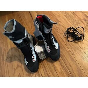 NWT Kayland M11 Mountaineering waterproof Hiking Boots size 13